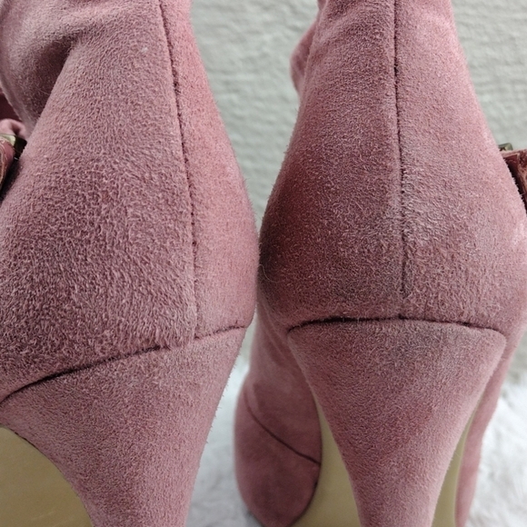 Colin Stuart Pink Suede Brass Buckled Upper Almond Toe Stiletto Heel Bootie - Picture 14 of 16